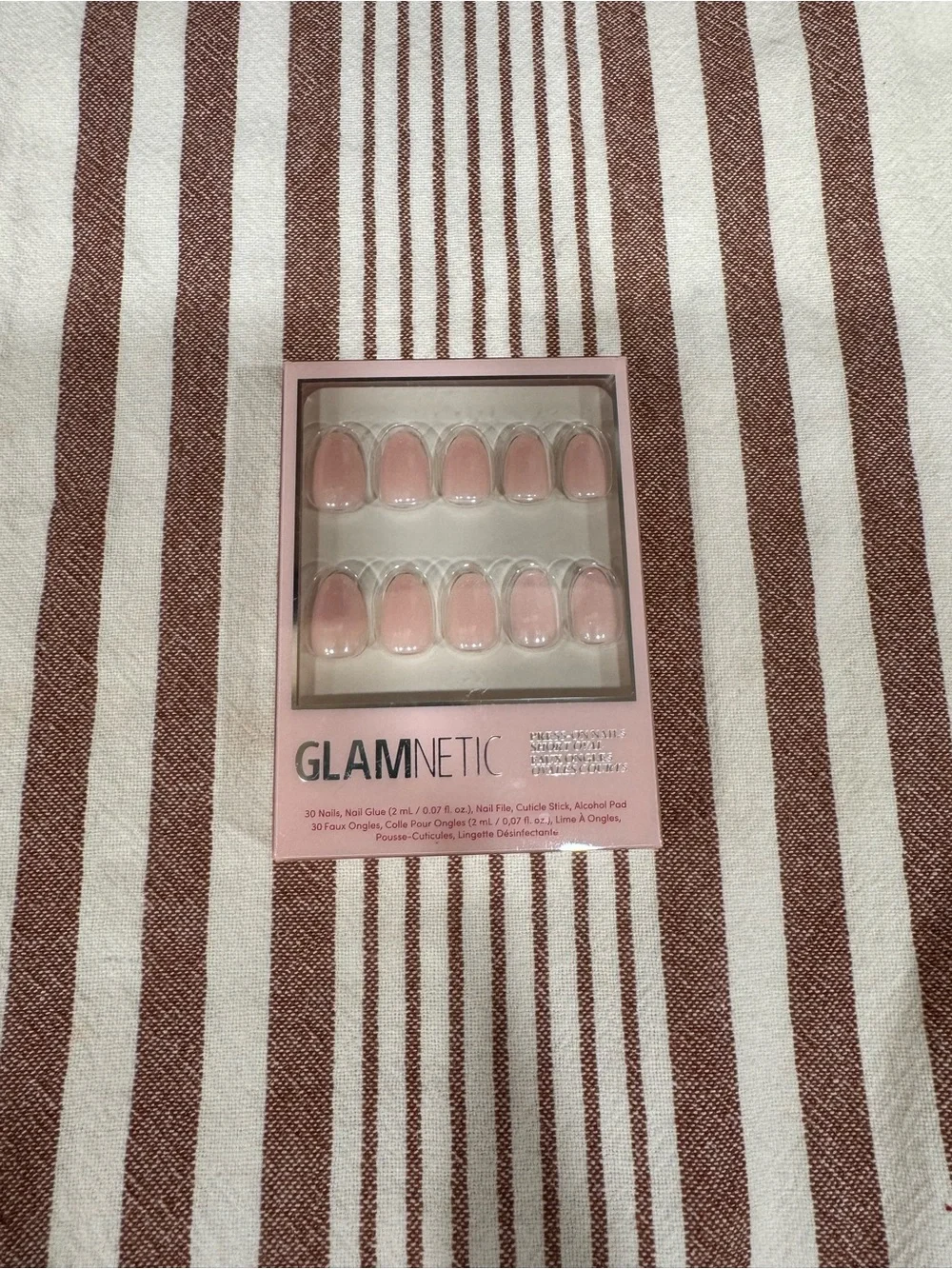 GLAMNETIC Press-On Nails - Set of 3 Short Oval